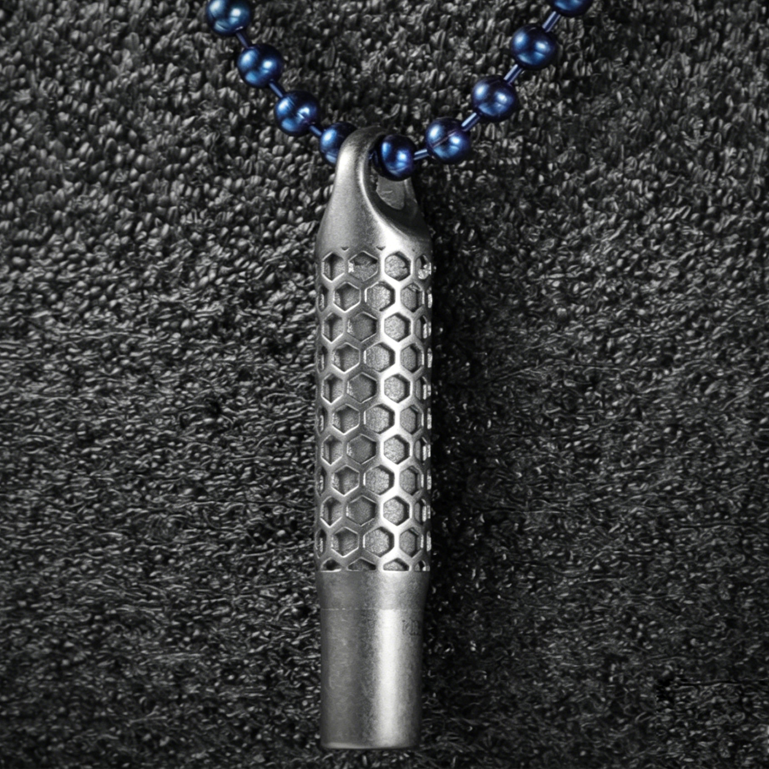 (Default Hong Kong Dollar) FEGVE new titanium alloy outdoor survival whistle, pet parrot training, children's referee whistle - 图片 7