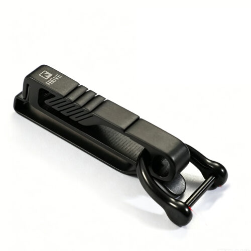 FEGVE Titanium Alloy Keychain Men's Belt Wearing Hanging Keychain Ti032A Titanium Insert Leather Buckle Black