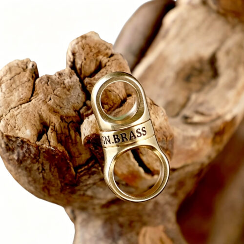 FEGVE PJ037 brass capsule universal joint keychain accessory can rotate 360 degrees