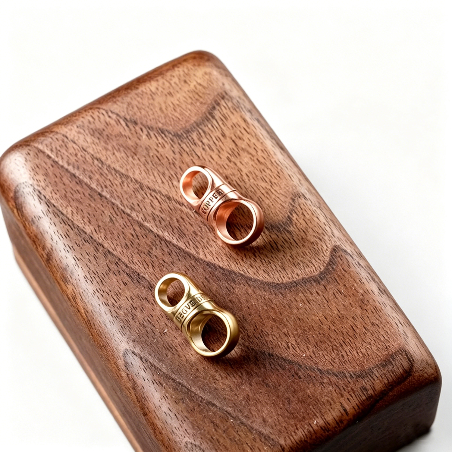 FEGVE / PJ037F - Titanium inlaid copper capsule universal joint keychain accessory can rotate 360 degrees - 图片 4