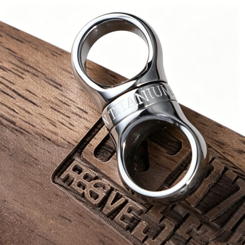 Fegve titanium alloy rotating universal joint connecting keychain accessories(glossy)