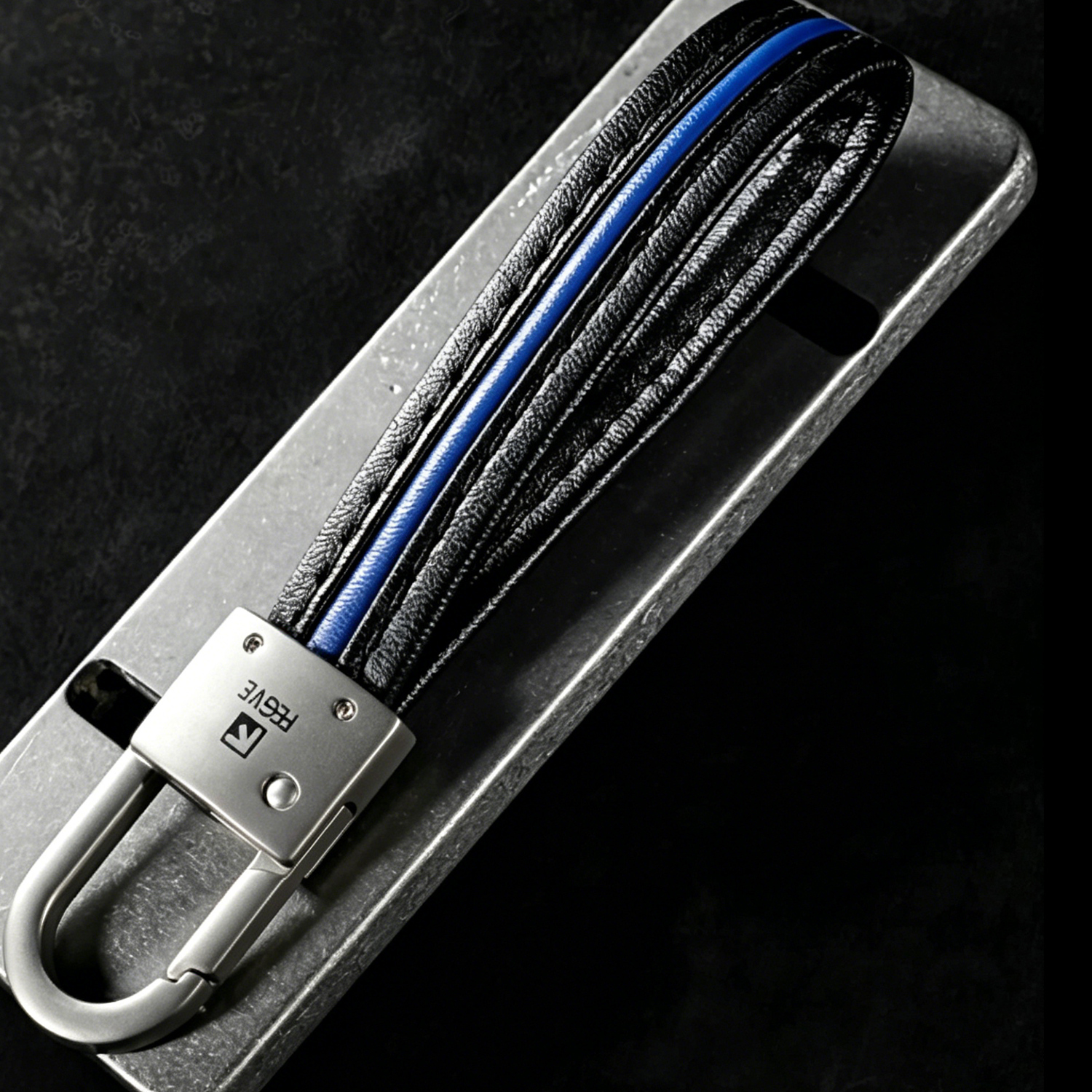 (Default Hong Kong Dollar) Fegve titanium alloy car belt keychain waist pendant buckle/titanium lock buckle - 图片 10