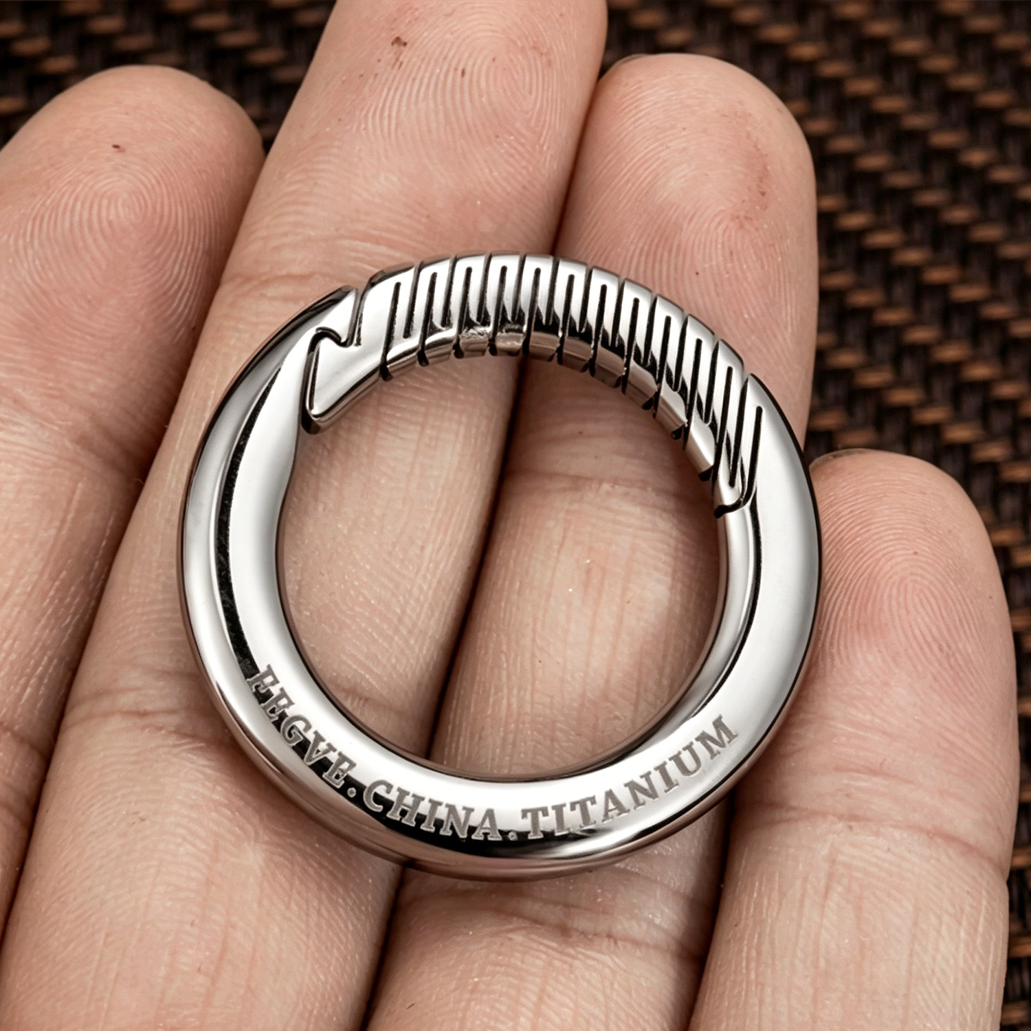 (Default Hong Kong Dollar) Fegve titanium alloy keychain waist pendant - 图片 8