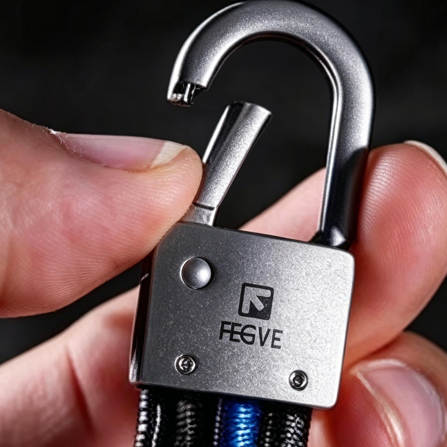(Default Hong Kong Dollar) Fegve titanium alloy car belt keychain waist pendant buckle/titanium lock buckle - 图片 9