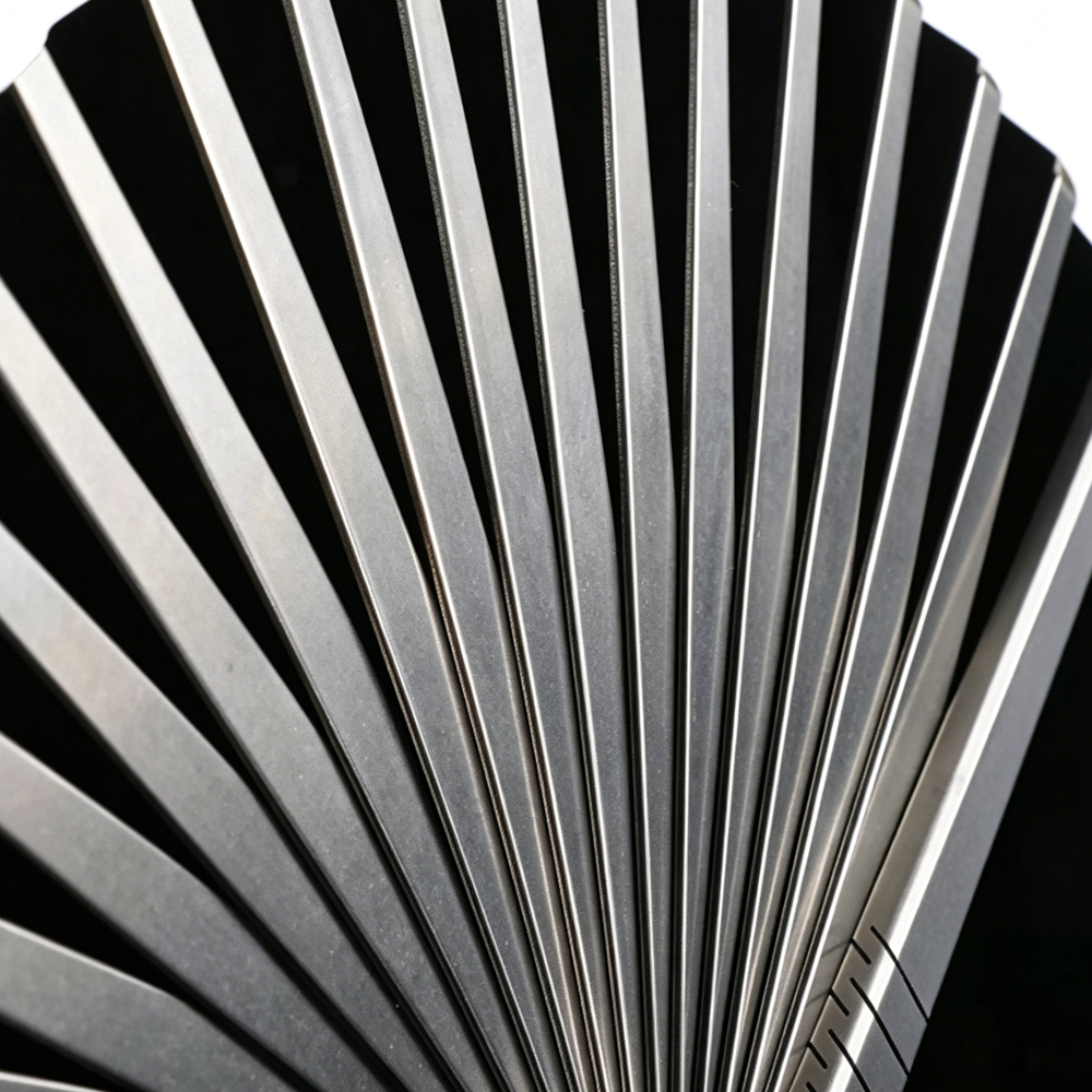 (Default Hong Kong Dollar) Fegve, 6 inch luxury titanium alloy kung fu fan, folding fan, all titanium metal defense tactical self-defense (White/Black 3.0) - 图片 7