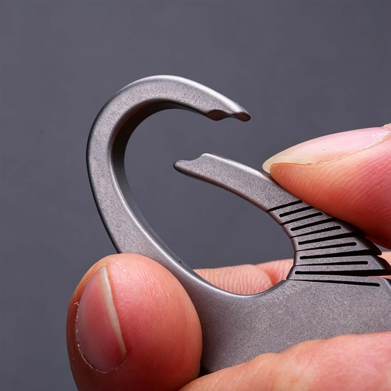 (Default Hong Kong Dollar) Fegve titanium alloy car keychain/titanium pole - Image 4
