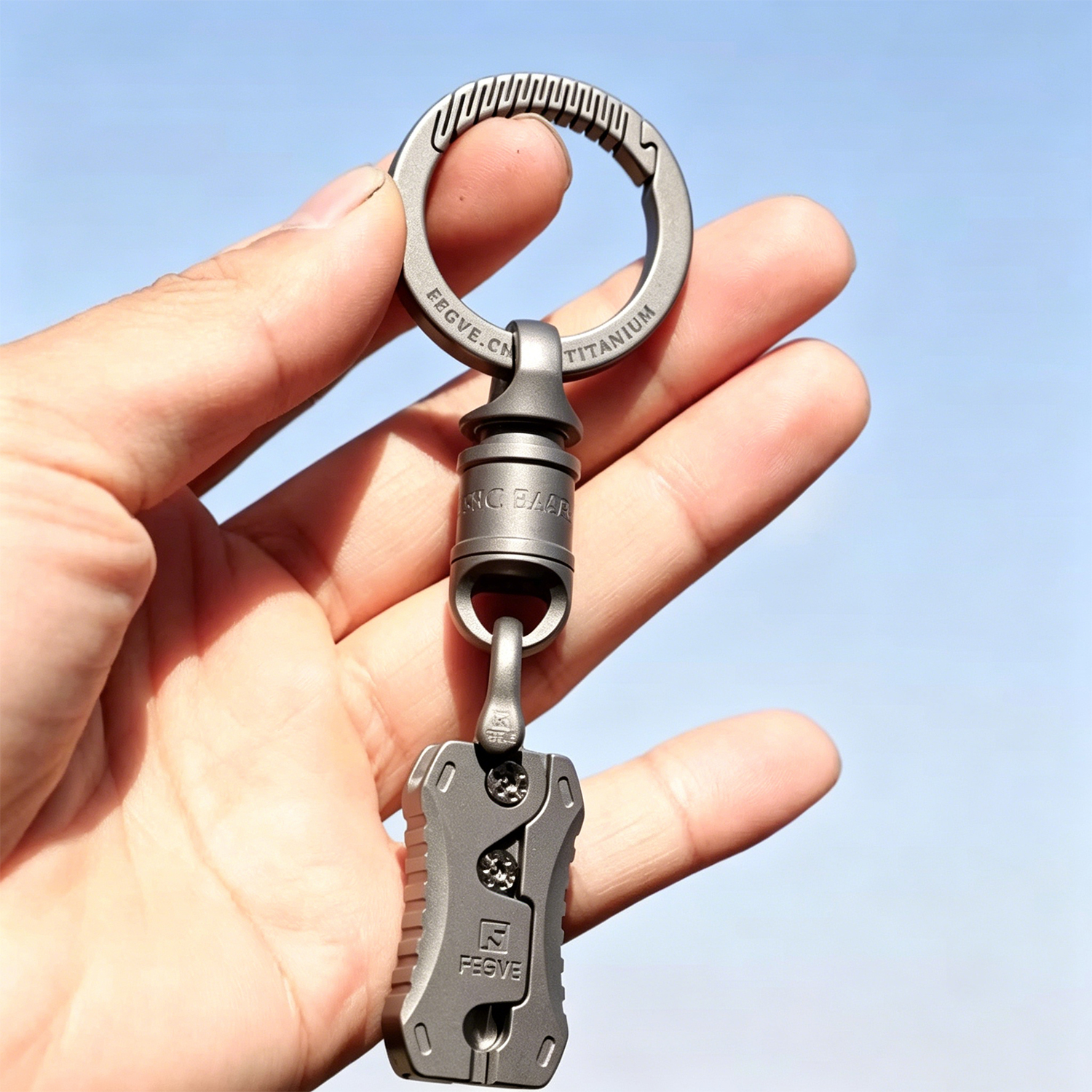 (Default Hong Kong Dollar) Titanium alloy small knife pendant/mini self-defense radish knife - Image 3