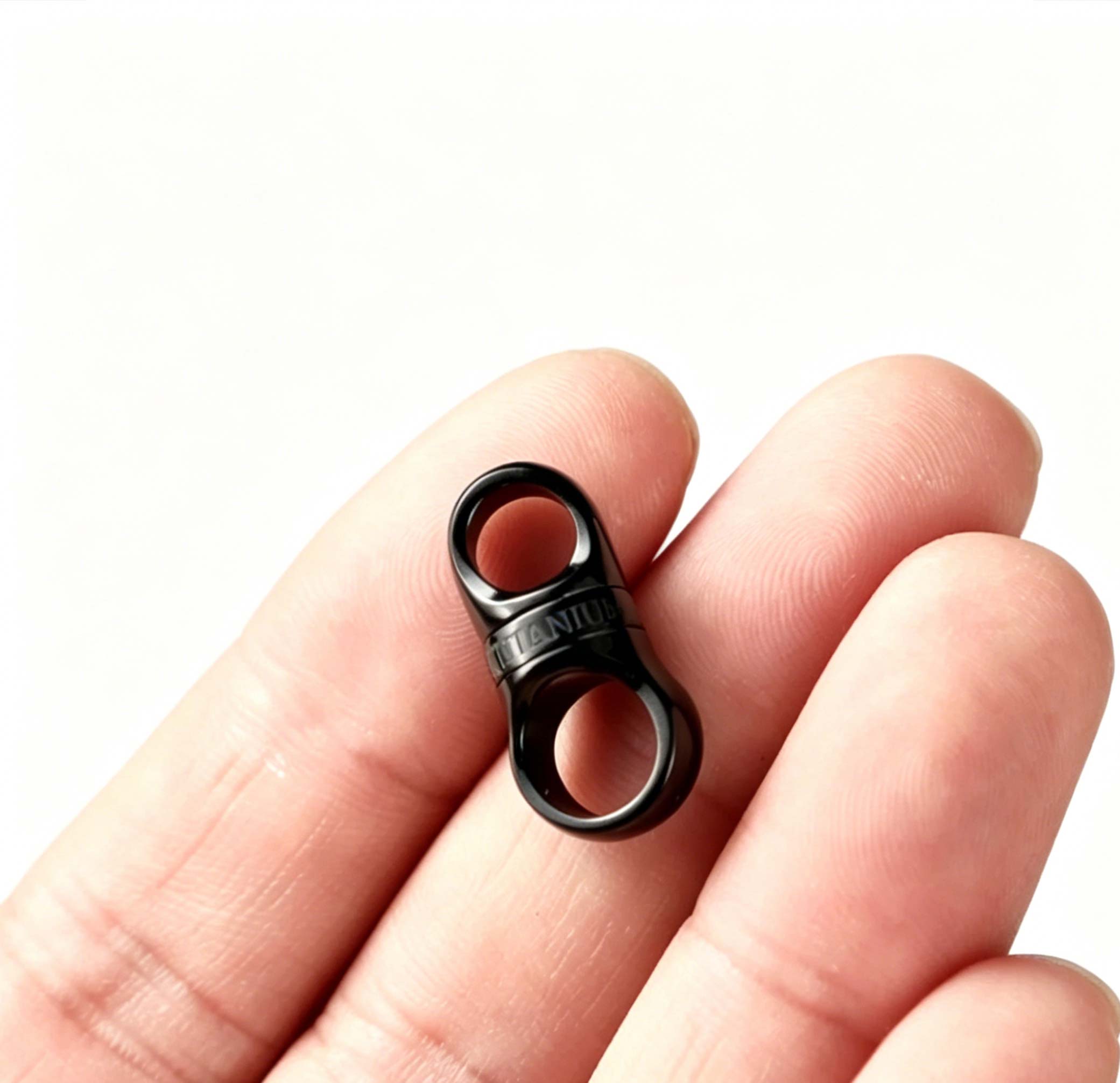 (Default Hong Kong Dollar) Titanium alloy black car keychain Black curved titanium edge 32MM - Image 14