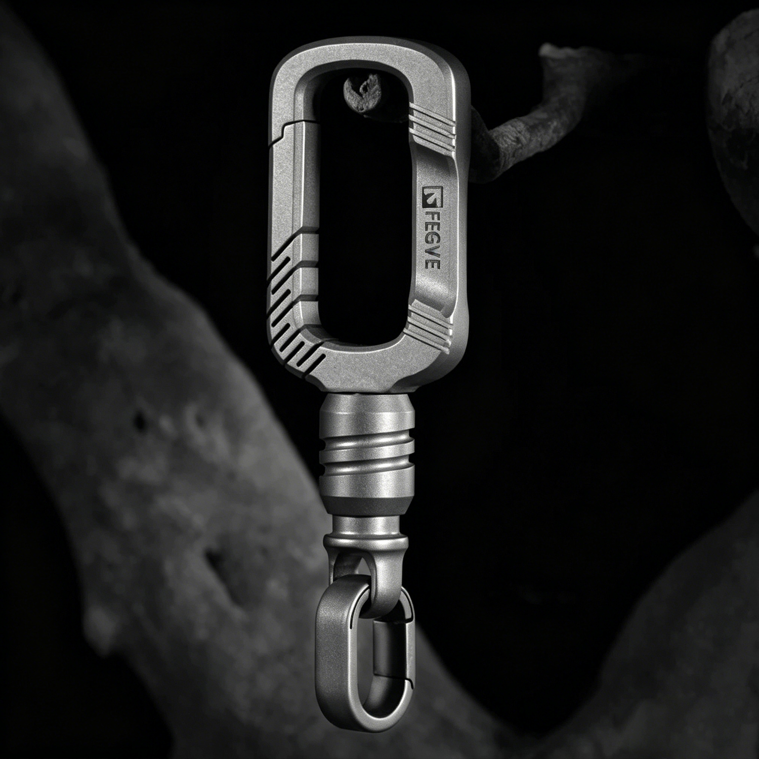 (Default Hong Kong Dollar)Quick detachable rotating all titanium alloy keychain new model - Image 3