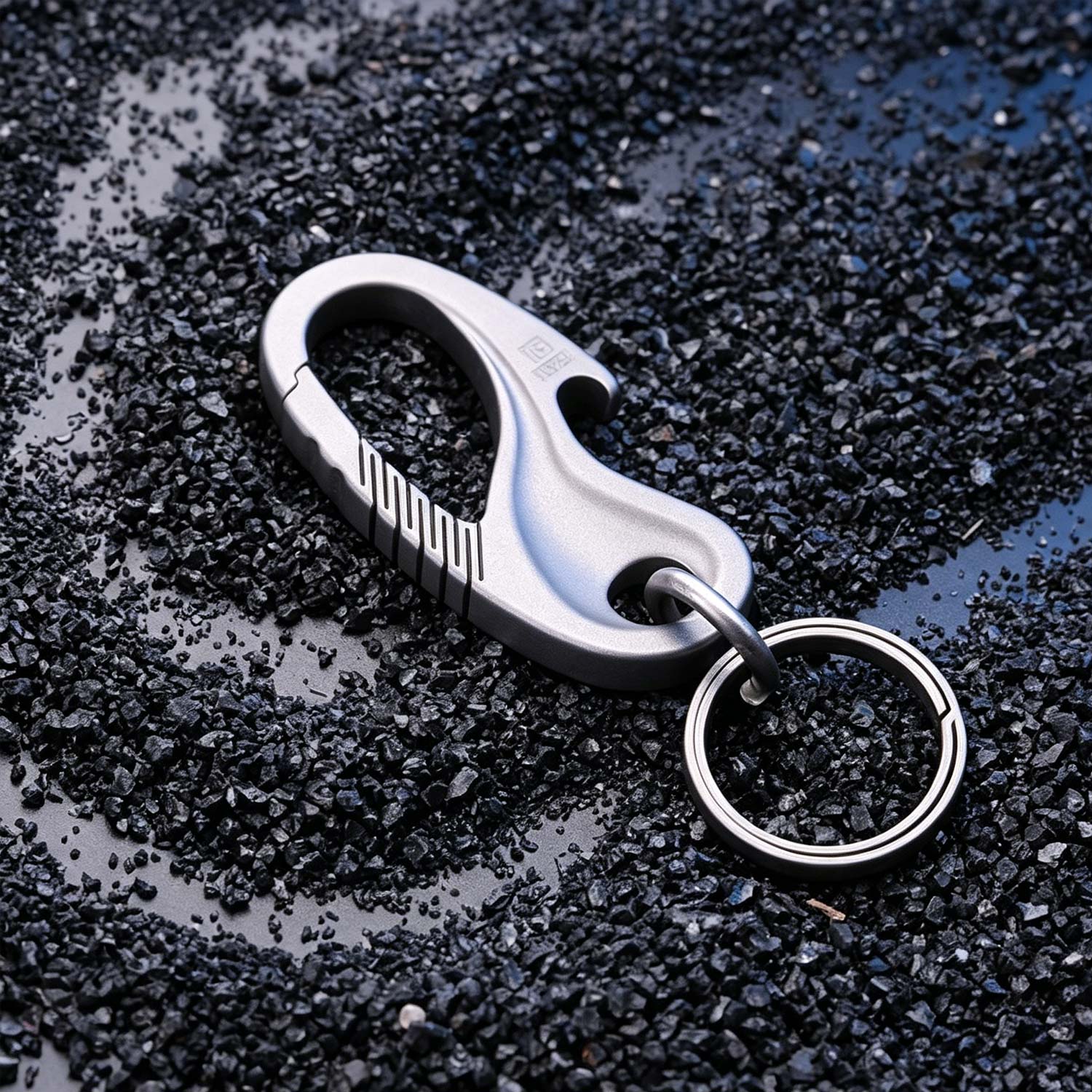 (Default Hong Kong Dollar) Fegve titanium alloy car keychain/titanium pole - Image 2