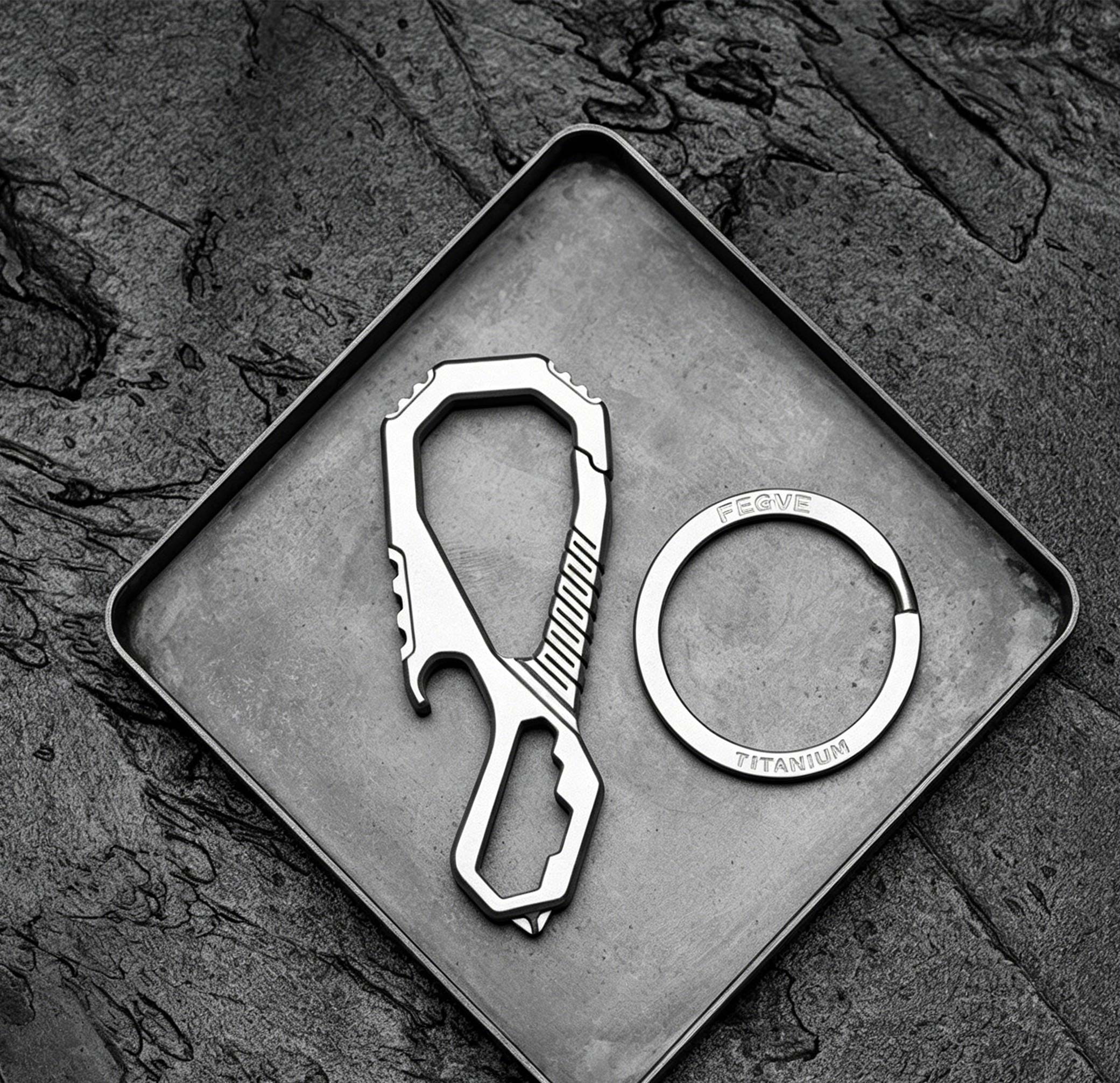 (Default Hong Kong Dollar) Fegve titanium alloy multifunctional keychain - Image 4